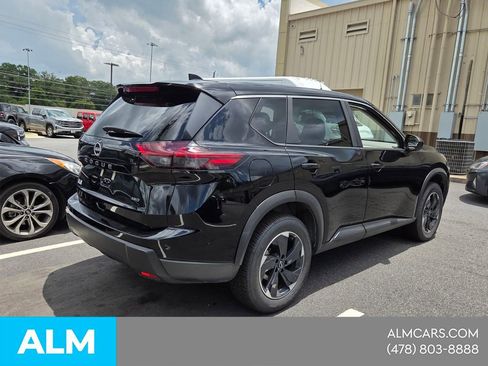 Used 2025 Nissan Rogue SV AWD/4WD image 14