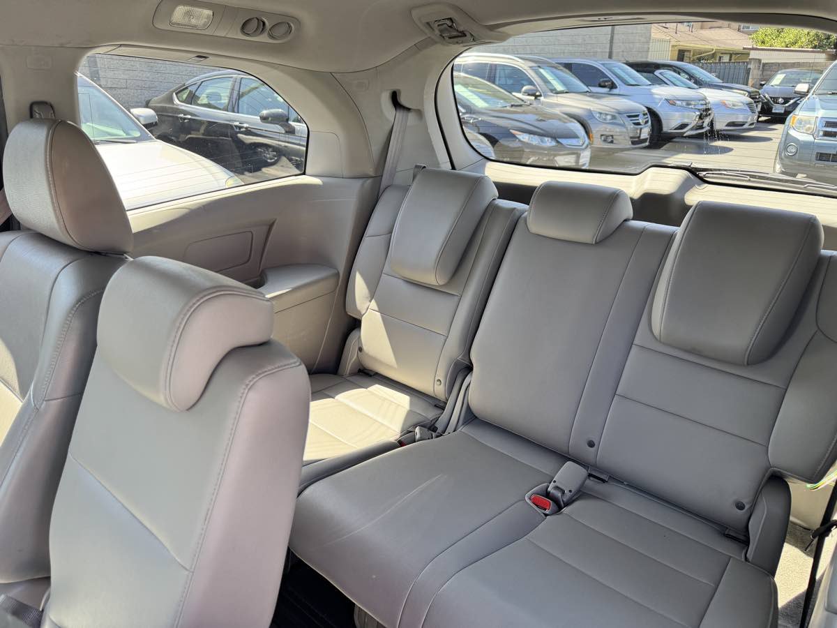 Used 2014 Honda Odyssey EX-L image 27