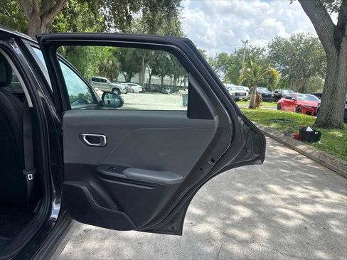 Used 2025 Kia K4 FWD image 18