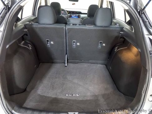 Used 2024 Nissan Kicks SV w/ Interior Electronics Package FWD image 26