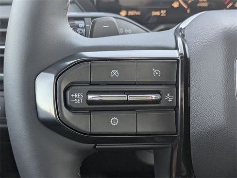 New 2026 GMC Acadia AT4 w/ Luxury Package image 24