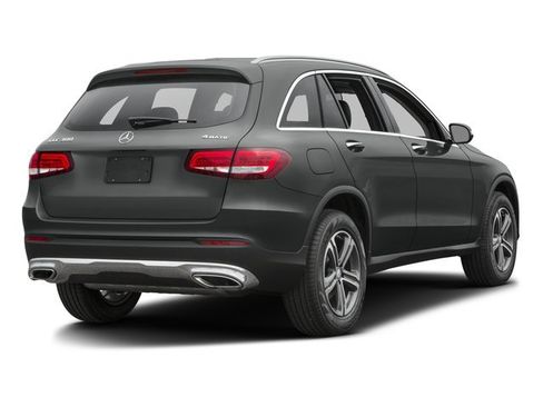 Used 2017 Mercedes-Benz GLC 300 4MATIC image 5