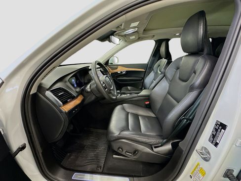 Used 2024 Volvo XC90 T8 Plus w/ Protection Package Premier image 13