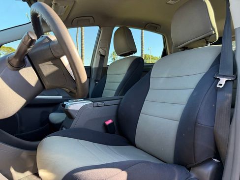 Used 2012 Toyota Prius V Two image 8