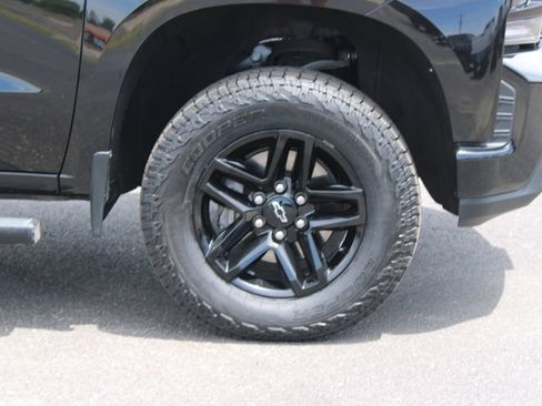 Used 2021 Chevrolet Silverado 1500 LT Trail Boss AWD/4WD image 12