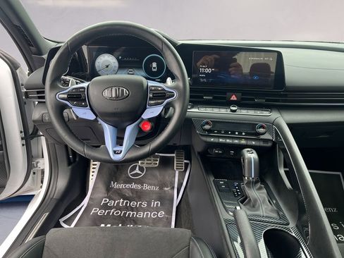 Used 2023 Hyundai Elantra N image 10