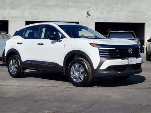 New 2026 Nissan Kicks S image 15