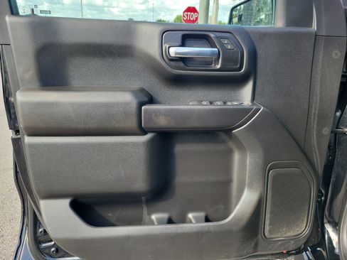 Used 2020 Chevrolet Silverado 1500 Custom Trail Boss w/ Custom Convenience Package AWD/4WD image 20