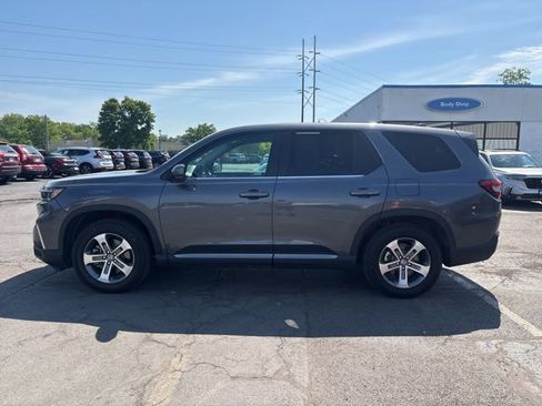 Used 2025 Honda Pilot EX-L image 5