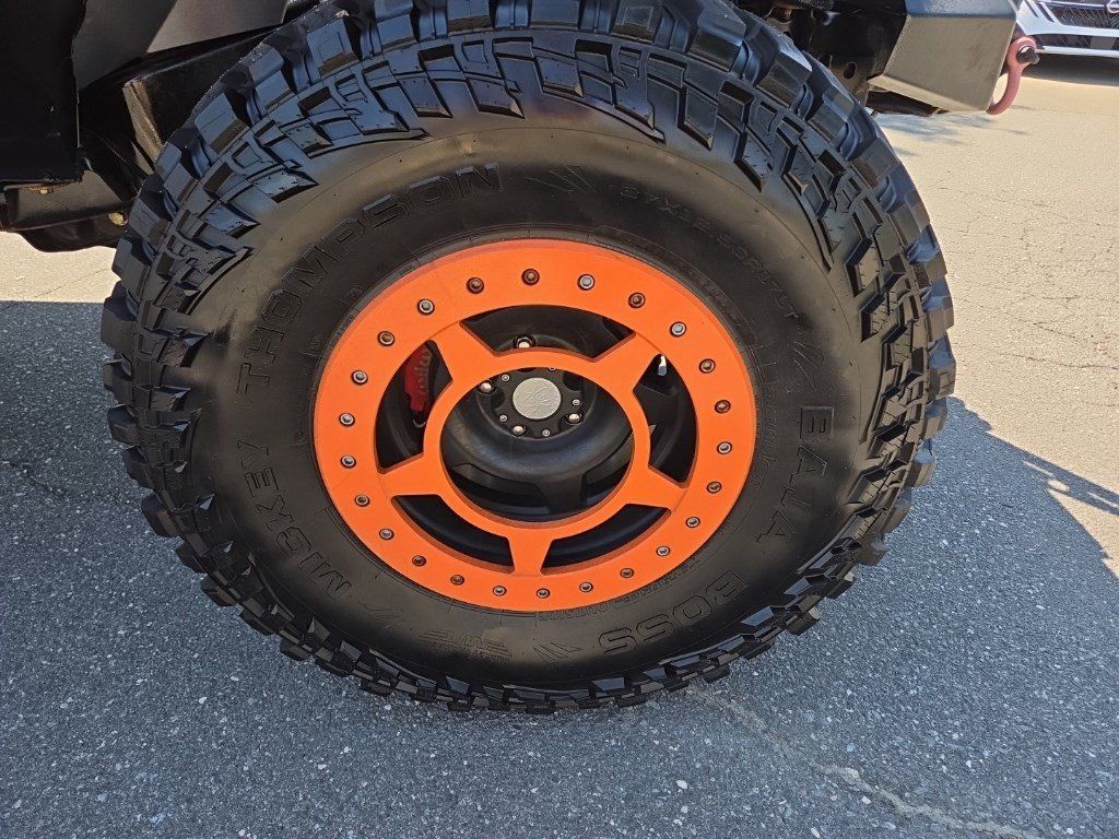 Used 2015 Jeep Wrangler Unlimited Rubicon w/ Connectivity Group AWD/4WD image 9