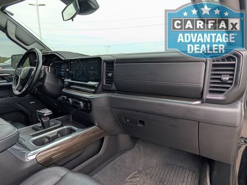 Used 2024 Chevrolet Silverado 1500 LT Trail Boss w/ Convenience Package II AWD/4WD image 29