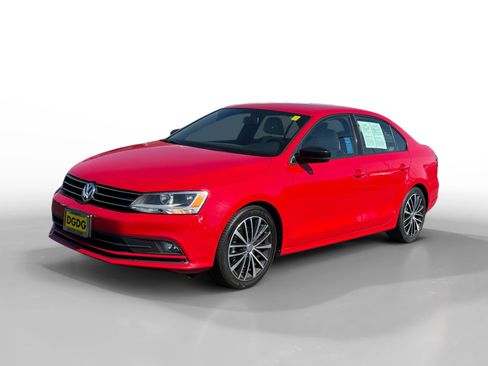 Used 2016 Volkswagen Jetta Sport FWD image 1