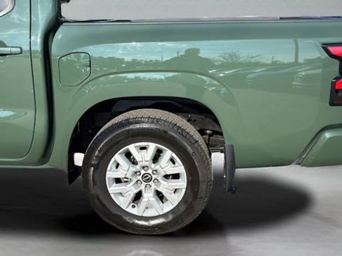 Used 2024 Nissan Frontier SV w/ SV Convenience Package image 34