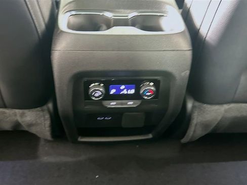 New 2026 Chevrolet Traverse LT w/ Sun and Wheel Package image 27