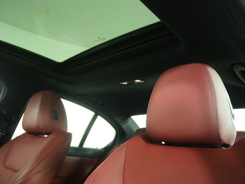 Used 2023 BMW 330i Sedan w/ Convenience Package RWD image 11