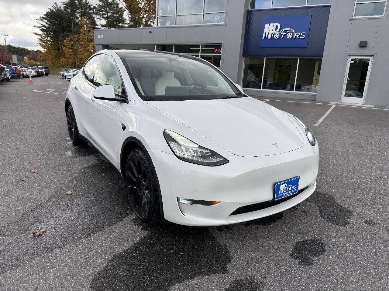 Used 2021 Tesla Model Y Long Range AWD/4WD image 5
