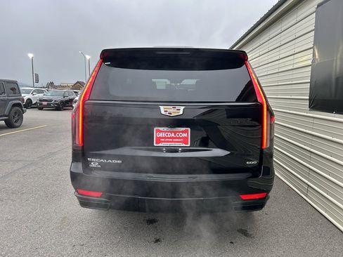 Used 2023 Cadillac Escalade Sport image 5