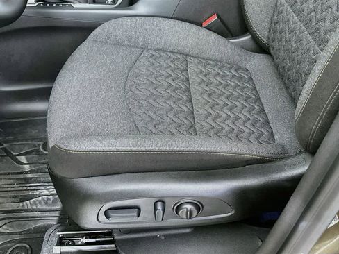Used 2024 Chevrolet Equinox LT w/ LPO, Floor Liner Package FWD image 30