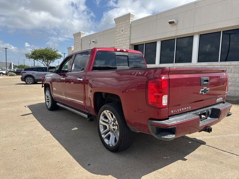 Used 2018 Chevrolet Silverado 1500 High Country image 8