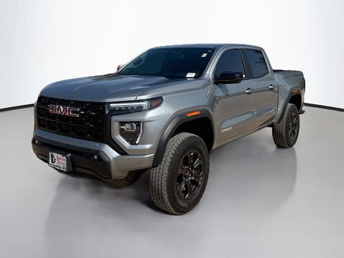 Used 2025 GMC Canyon Elevation w/ Convenience Package RWD image 3