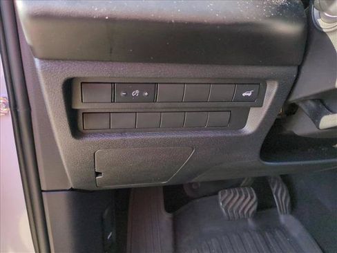 Used 2024 Mitsubishi Outlander SE FWD image 13