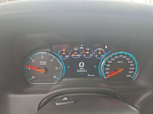 Used 2020 Chevrolet Tahoe Premier image 16