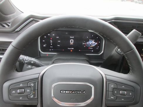 New 2026 GMC Sierra 2500 Denali Ultimate image 19