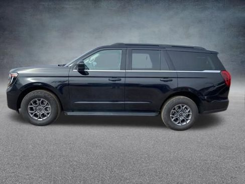 Used 2025 Ford Expedition Active AWD/4WD image 12