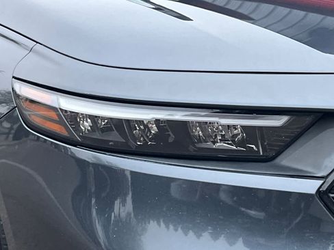 Used 2023 Honda Accord EX image 31