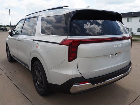 New 2026 Kia Carnival SX image 5