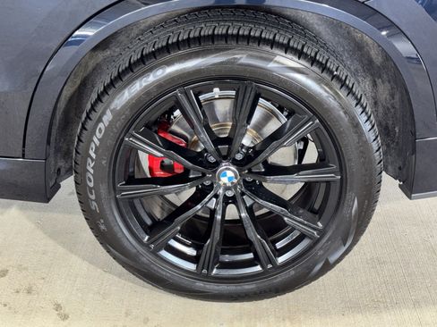 Certified 2025 BMW X5 xDrive40i w/ M Sport Package image 36