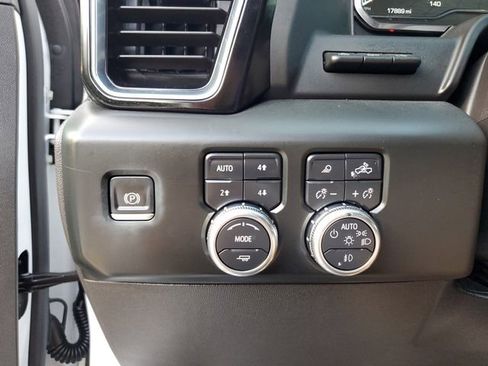 Used 2024 GMC Sierra 1500 Denali w/ Denali Reserve Package AWD/4WD image 30