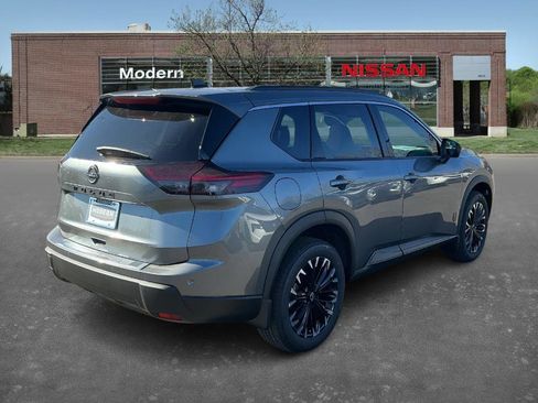 New 2026 Nissan Rogue SV image 4