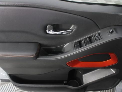 Used 2022 Nissan Frontier PRO-4X image 13