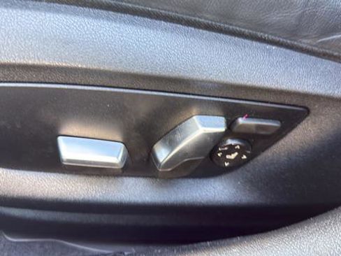 Used 2022 BMW 530i RWD image 12