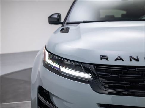 New 2026 Land Rover Range Rover Evoque Dynamic SE AWD/4WD image 10