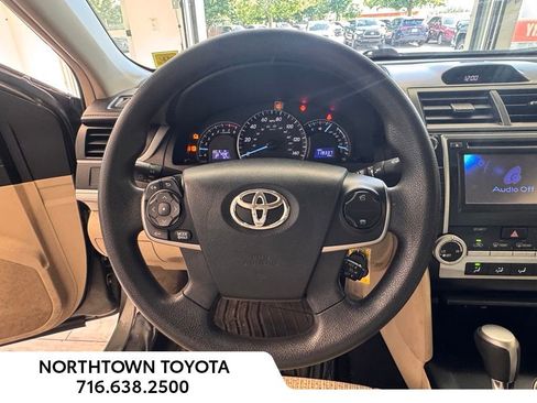 Used 2013 Toyota Camry LE FWD image 9