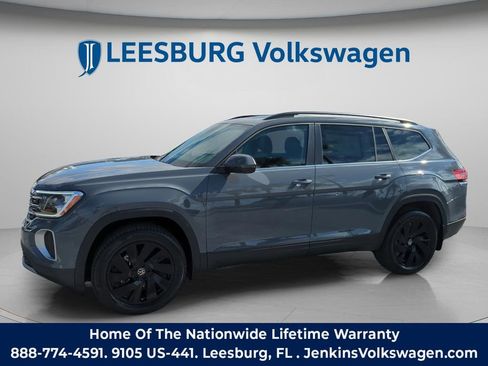 New 2026 Volkswagen Atlas SE image 13