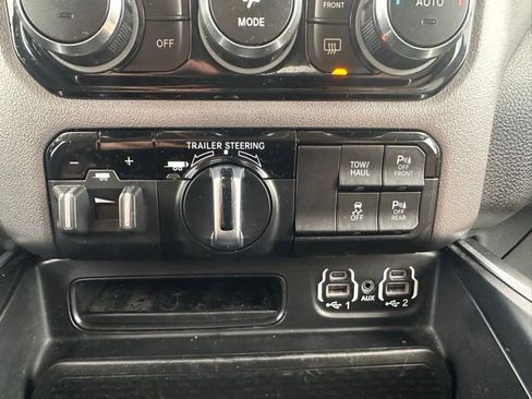 Used 2021 RAM 1500 Big Horn image 26