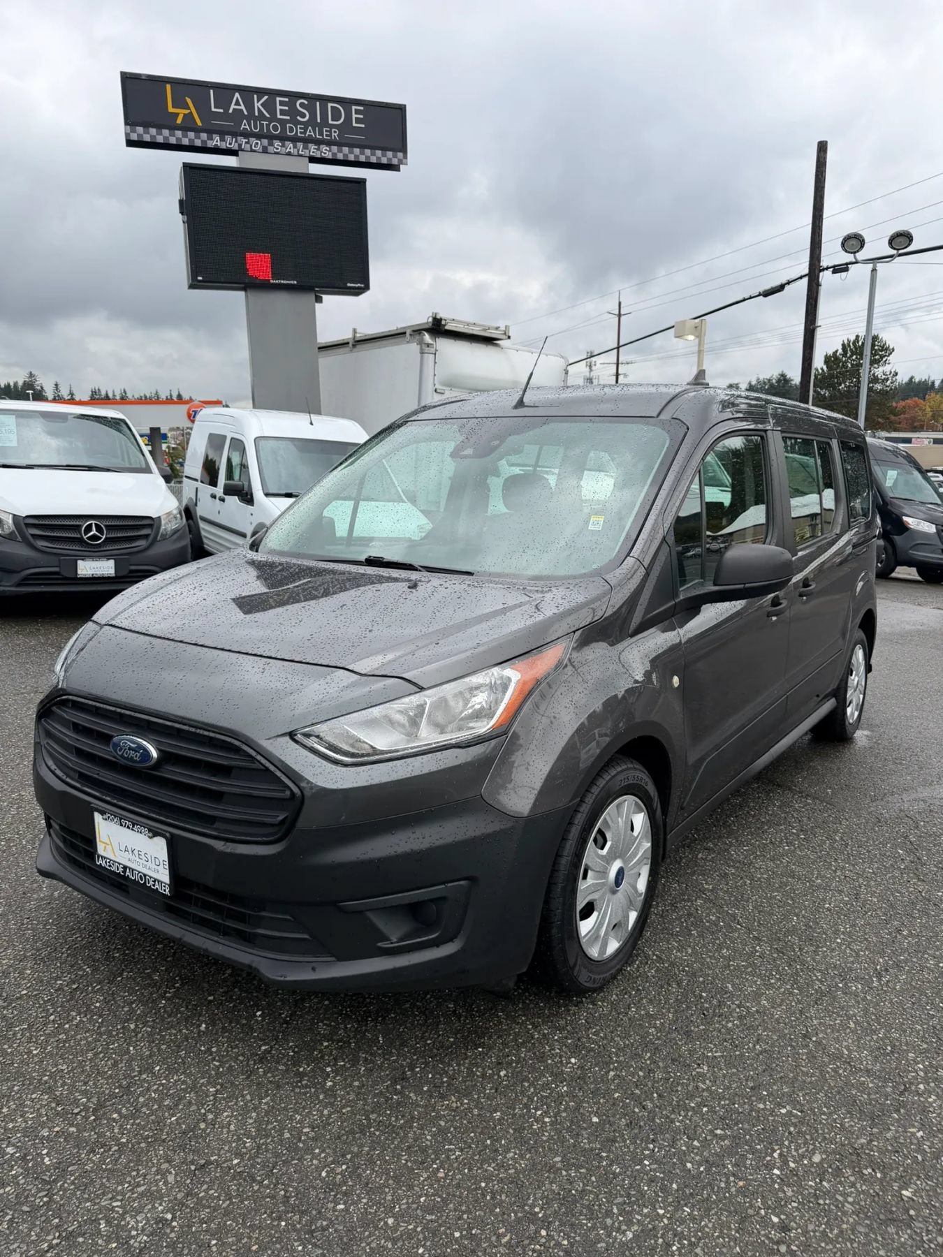Used 2019 Ford Transit Connect XL FWD image 1