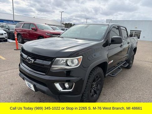 Used 2018 Chevrolet Colorado Z71 w/ Z71 Midnight Edition image 8