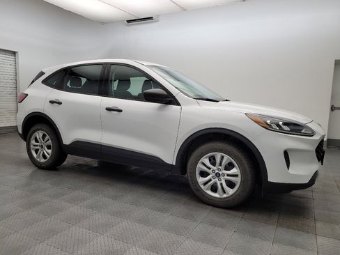 Used 2022 Ford Escape S image 11