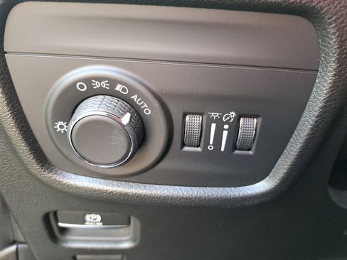 Used 2023 Jeep Grand Cherokee L Altitude AWD/4WD image 26