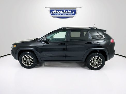 Used 2020 Jeep Cherokee Trailhawk AWD/4WD image 5