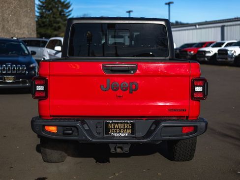 Used 2020 Jeep Gladiator Sport w/ Quick Order Package 24S image 10