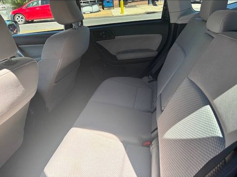 Used 2017 Subaru Forester 2.5i Premium AWD/4WD image 9