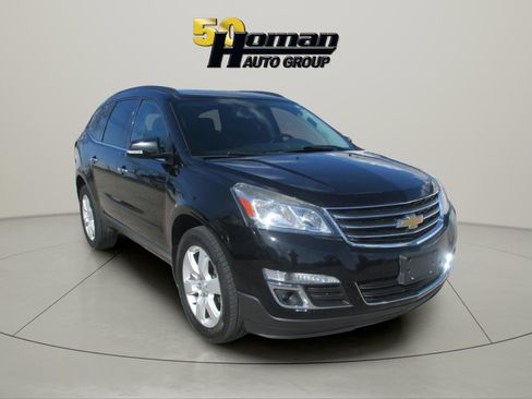 Used 2016 Chevrolet Traverse LT w/ Style and Technology Package FWD image 7
