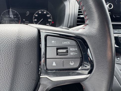 Used 2025 Honda Odyssey Sport-L image 17