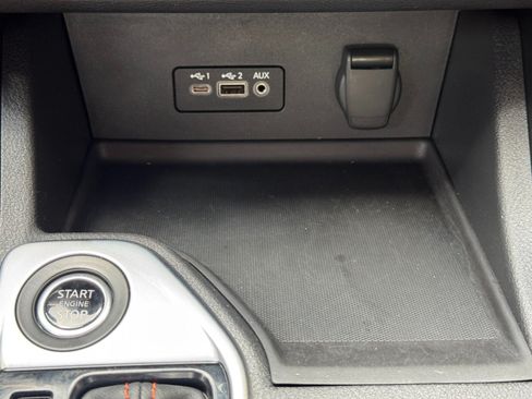 Used 2023 Nissan Sentra SR w/ SR Premium Package FWD image 26
