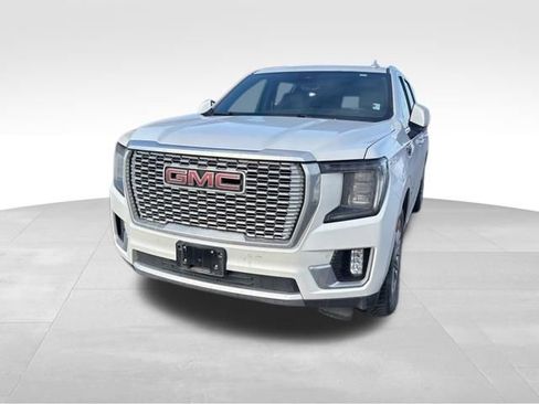 Used 2023 GMC Yukon XL Denali w/ Denali Reserve Package image 2